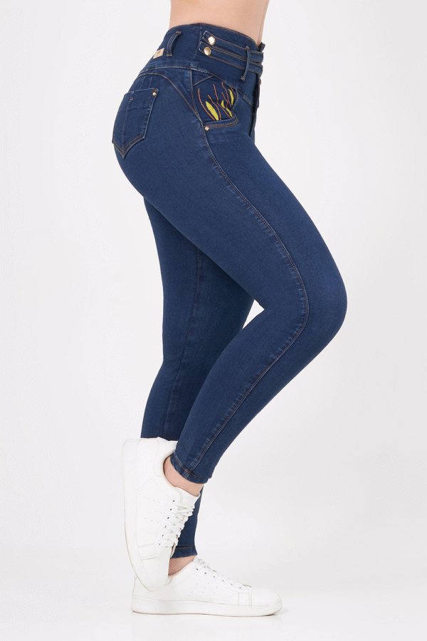Jean Levanta Cola 7504 - Image 2